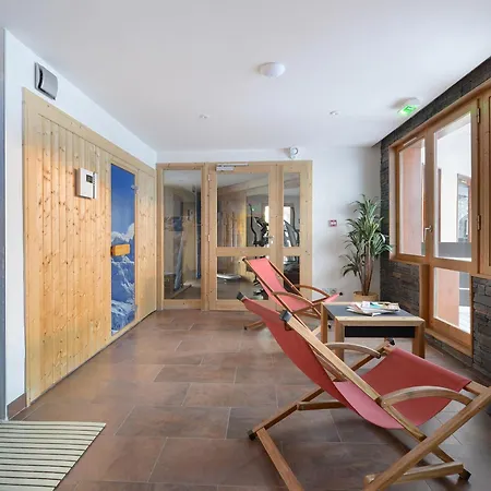 Renove 2 Pieces Avec Balcon, Proche Pistes, Parking Et Animaux Acceptes - Fr-1-181-1938 Apartment
